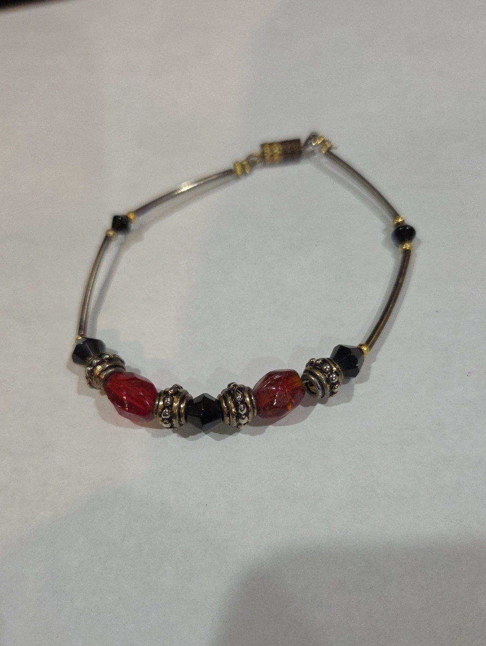 VINTAGE BEADED BRACELET